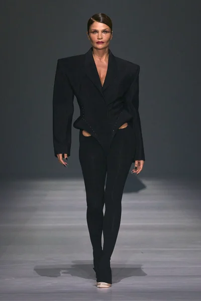 Look 35